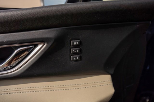 Used 2021 Subaru Ascent Limited w/ Technology Package AWD/4WD image 16