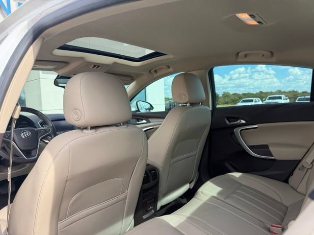 Used 2016 Buick Regal Premium FWD image 14