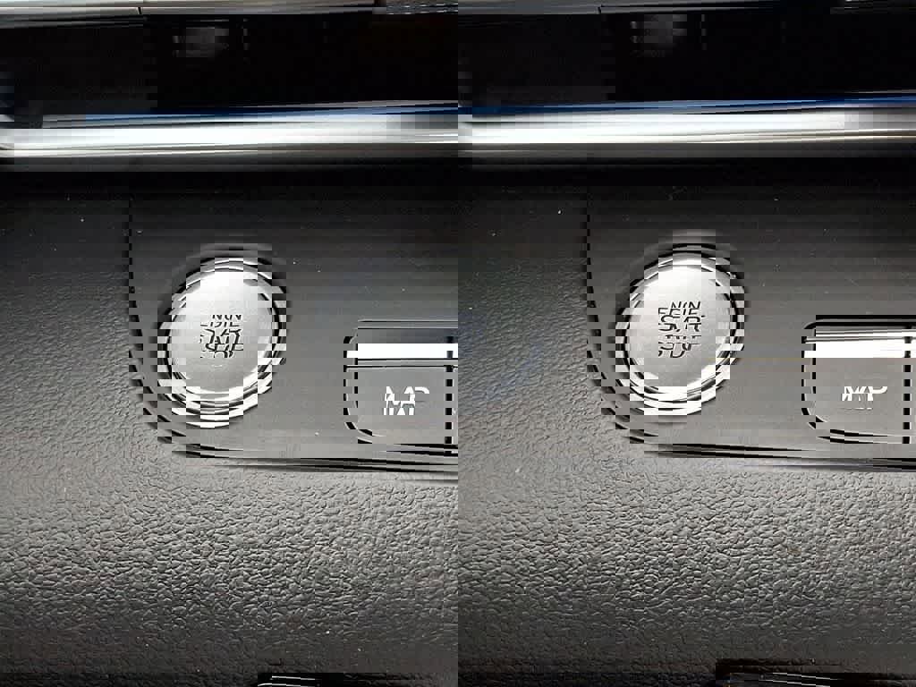 Used 2024 Hyundai Elantra SEL w/ Convenience Package image 24