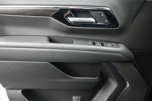 New 2026 Chevrolet Tahoe LS w/ LS Custom Edition AWD/4WD image 25