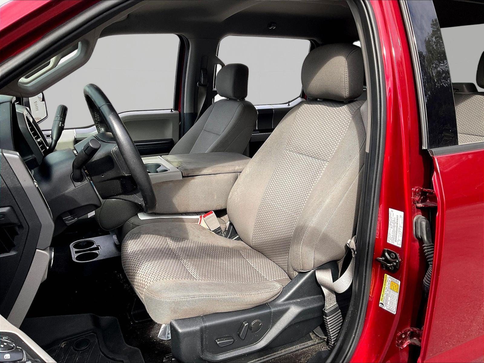Used 2019 Ford F150 4x4 SuperCrew image 22