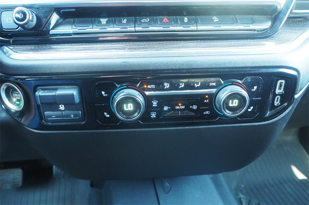 Used 2024 Chevrolet Silverado 2500 LT image 11