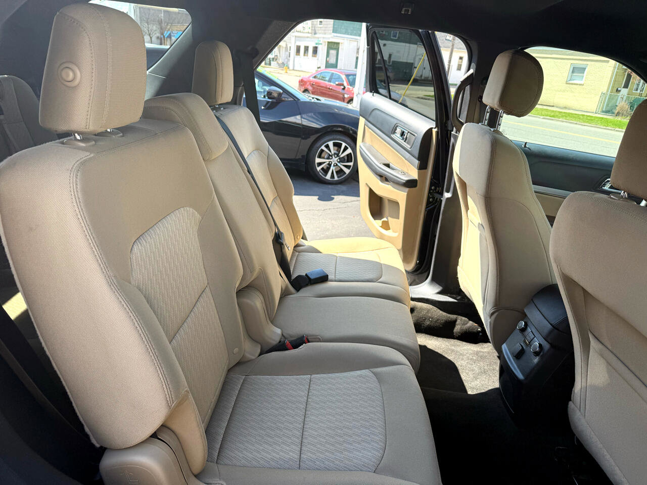 Used 2016 Ford Explorer 4WD image 25