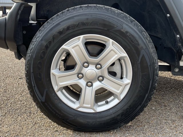 Used 2022 Jeep Wrangler Sport S image 19