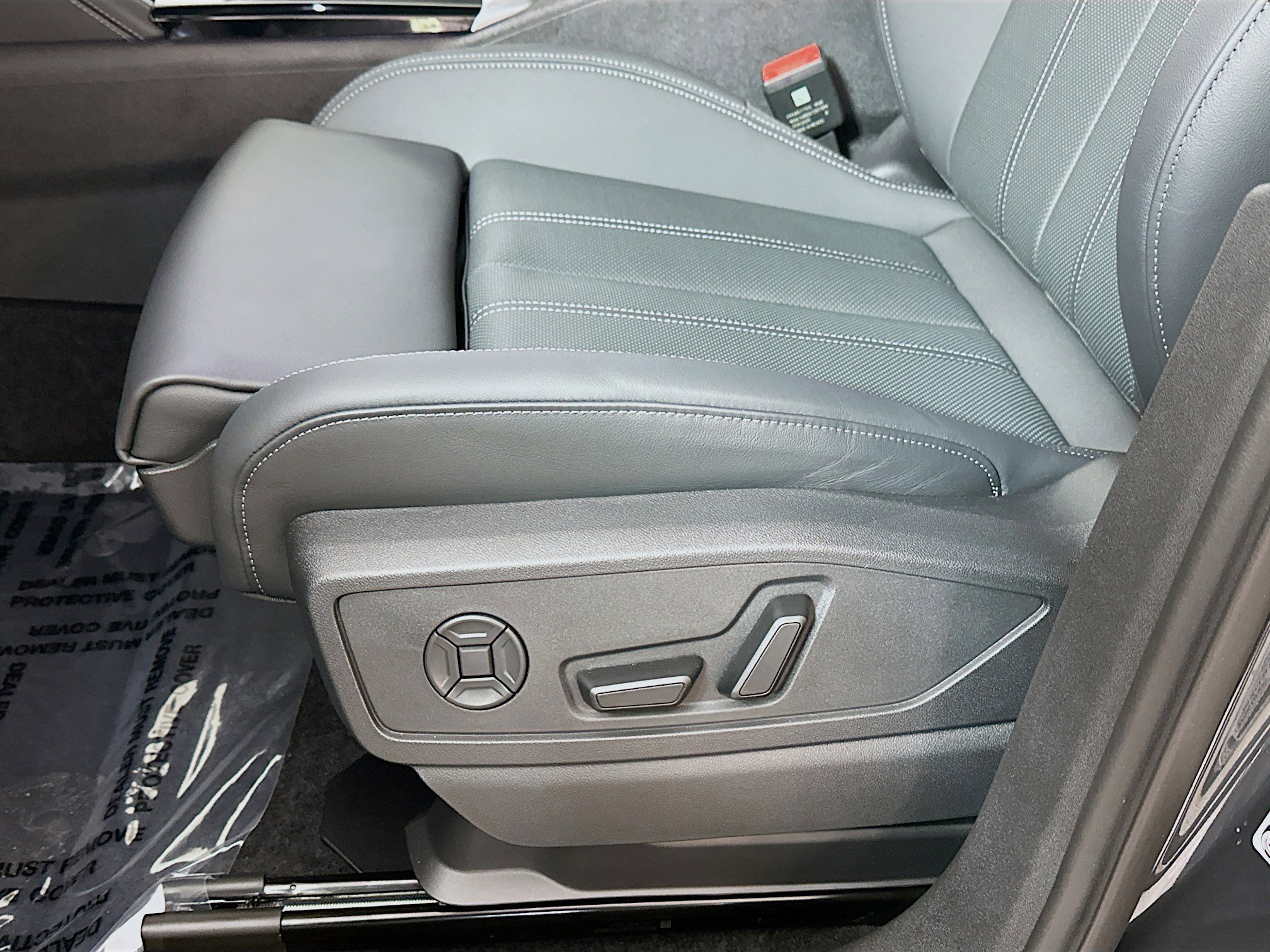 Certified 2025 Audi Q5 Premium Plus image 19