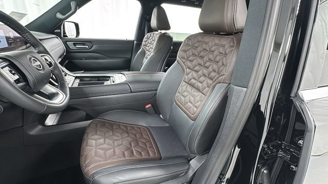 New 2026 Nissan Armada Platinum image 10