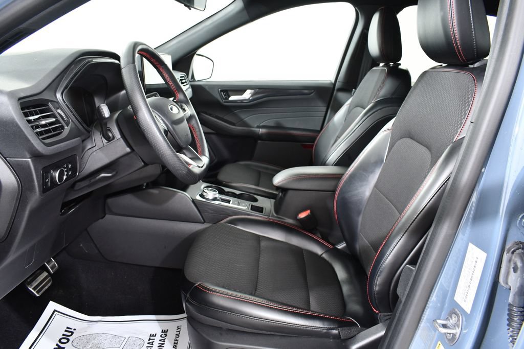 Used 2024 Ford Escape ST-Line w/ Tech Pack #1 AWD/4WD image 6
