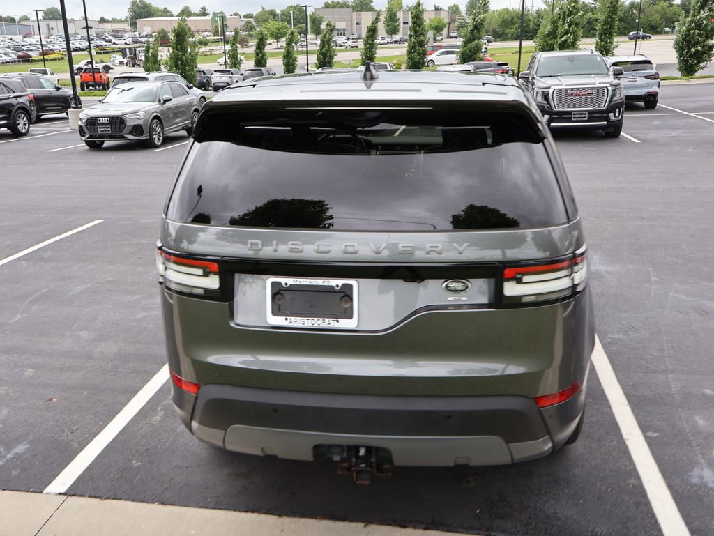 Used 2019 Land Rover Discovery SE AWD/4WD image 13