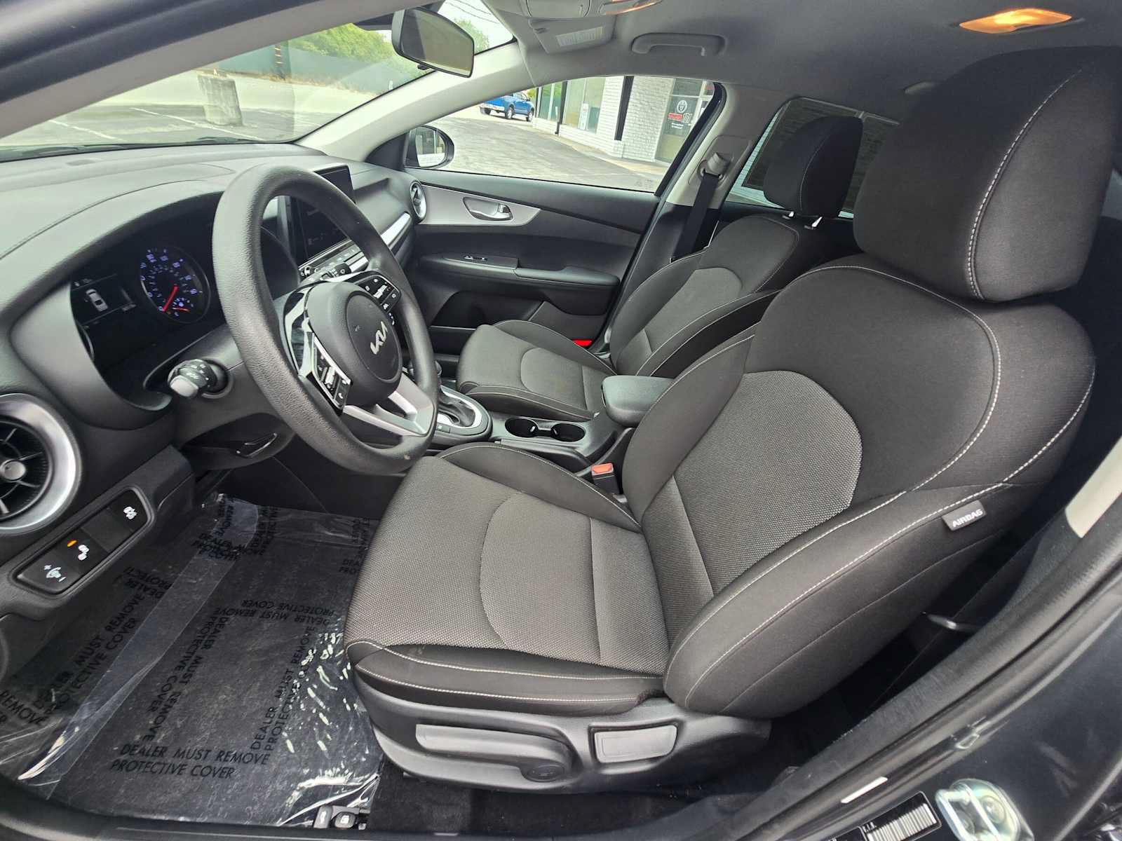 Used 2023 Kia Forte LXS w/ LXS Technology Package FWD image 22