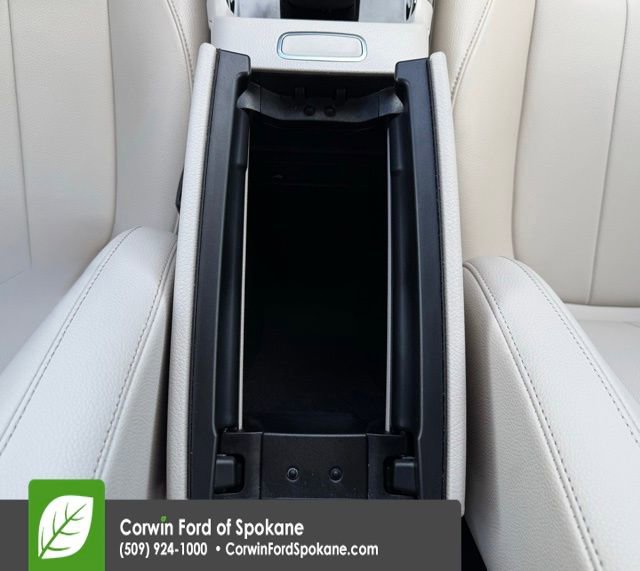 Used 2022 Mercedes-Benz GLB 250 4MATIC image 32