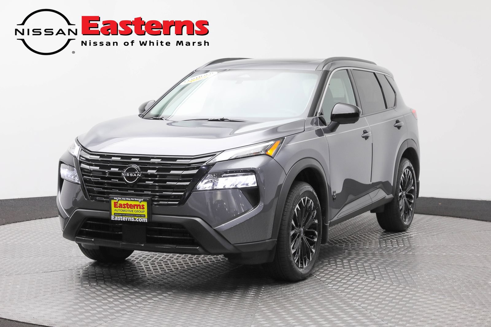 Used 2026 Nissan Rogue Dark Armor AWD/4WD image 1