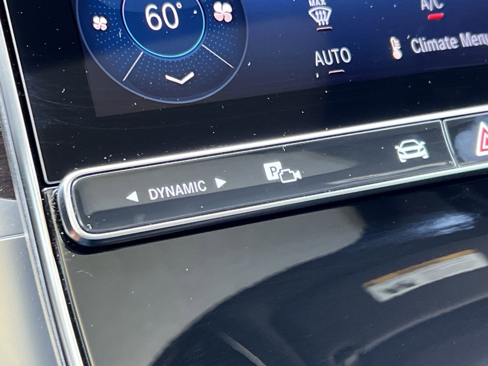 Certified 2025 Mercedes-Benz GLC 300 4MATIC image 32