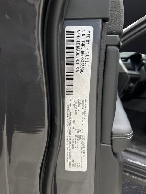 New 2025 Jeep Grand Cherokee Laredo X w/ Trailer Tow Package image 35