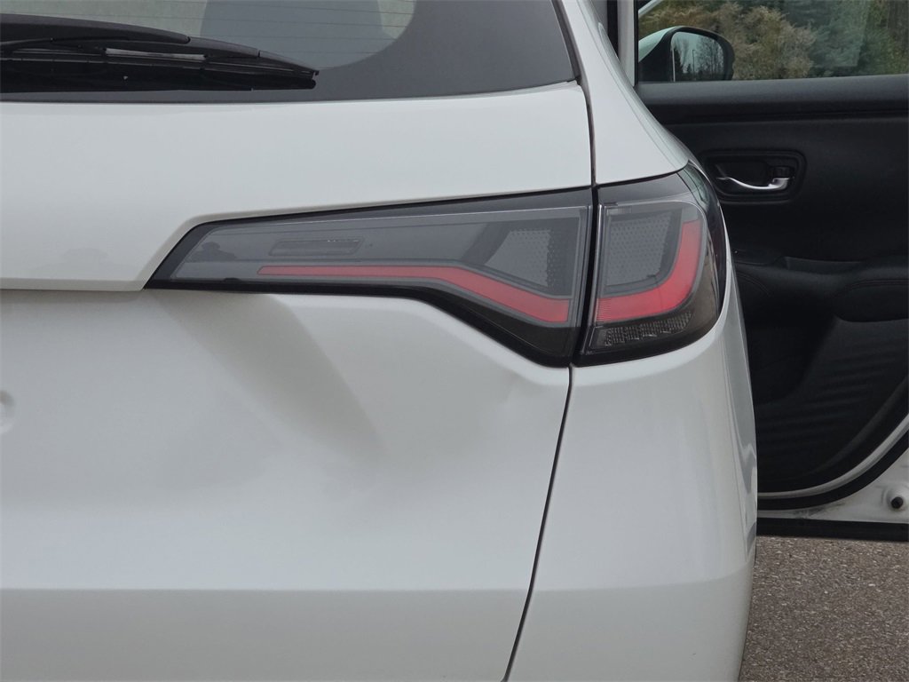 Used 2023 Honda HR-V LX image 32