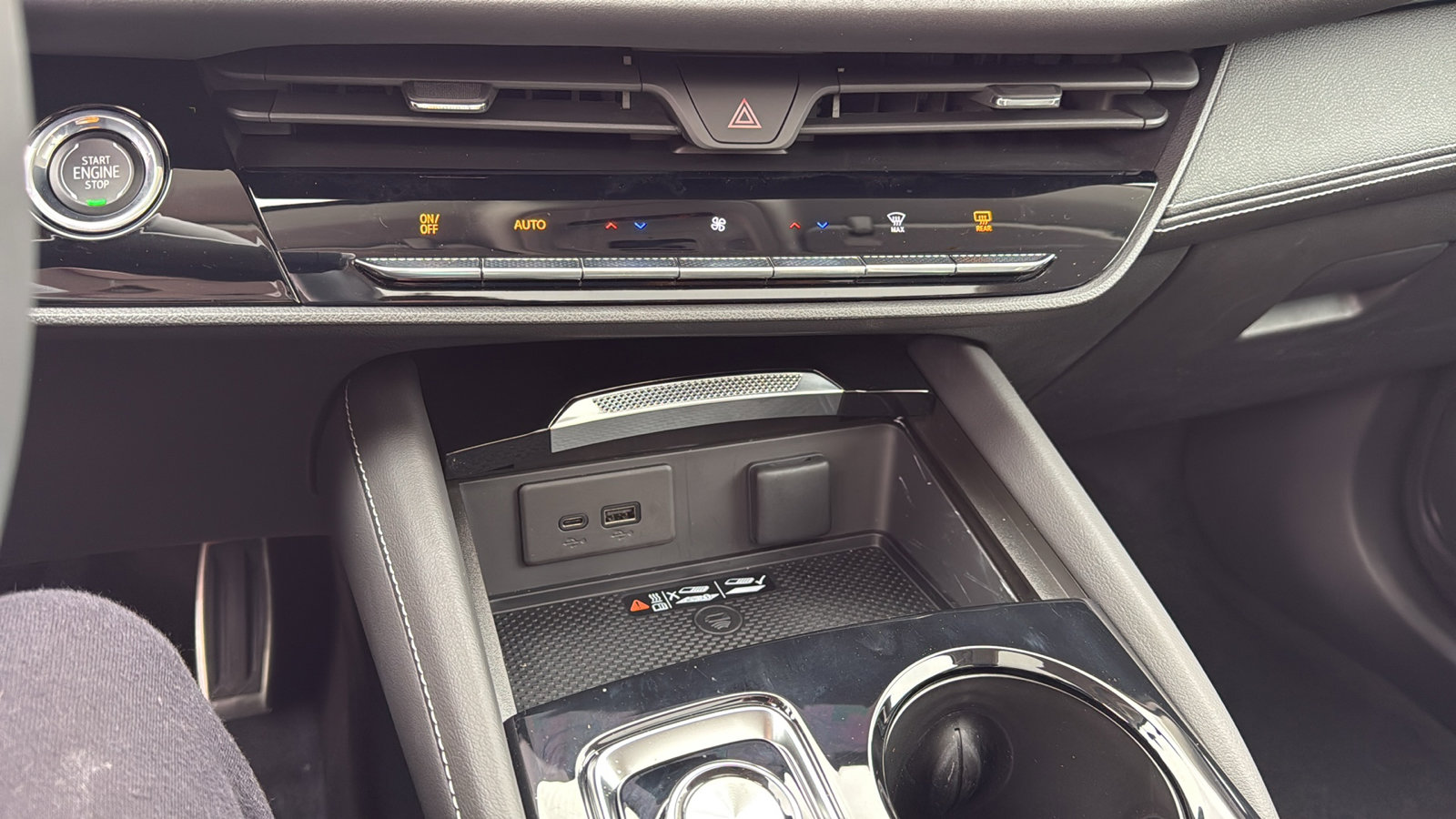 Used 2025 Buick Envision Sport Touring image 21