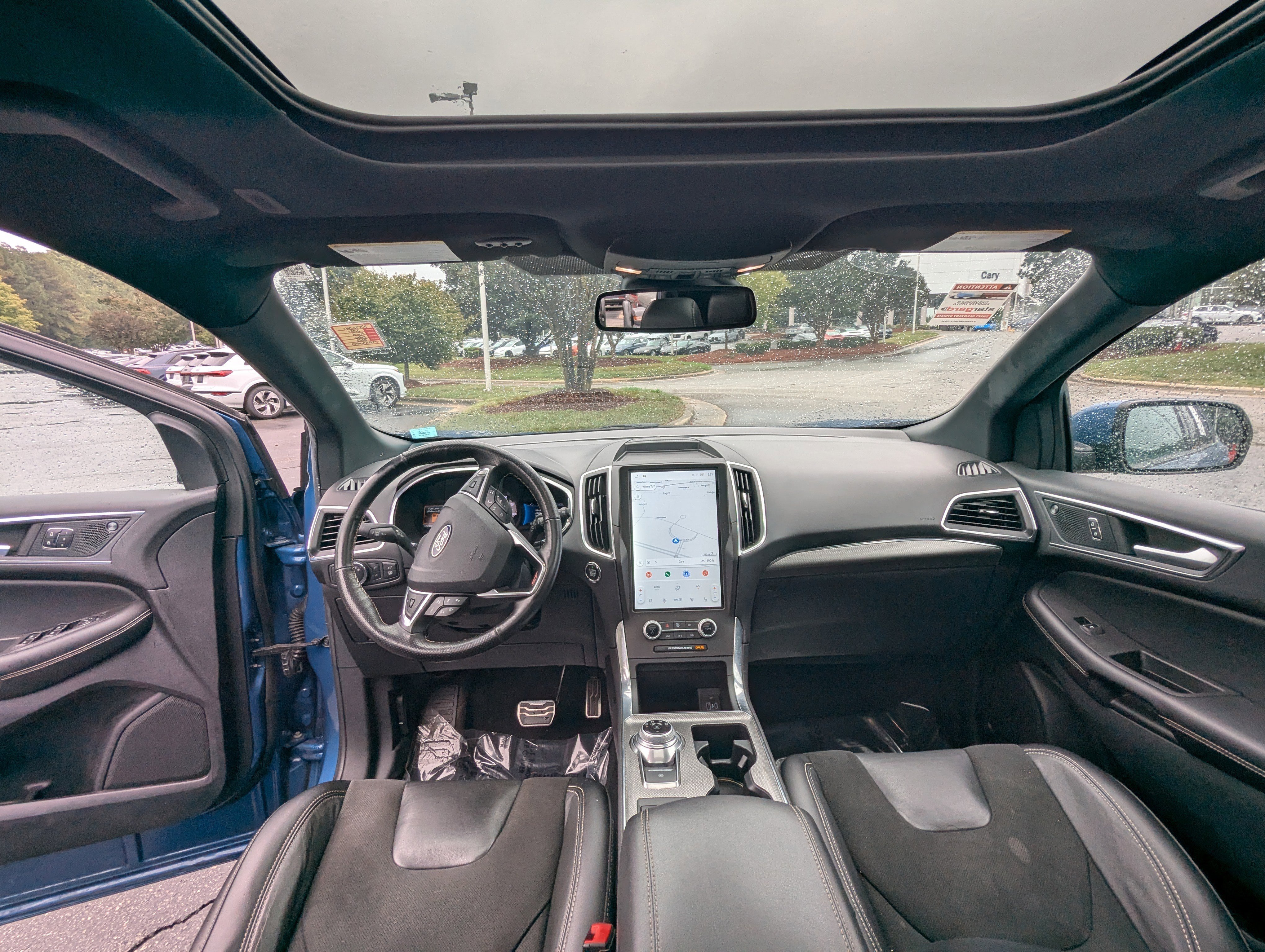 Used 2021 Ford Edge ST w/ Equipment Group 401A image 11