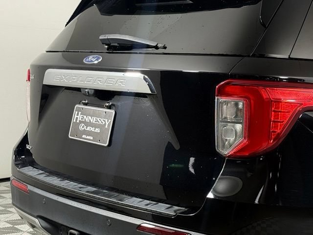 Used 2023 Ford Explorer XLT w/ Equipment Group 202A RWD image 16