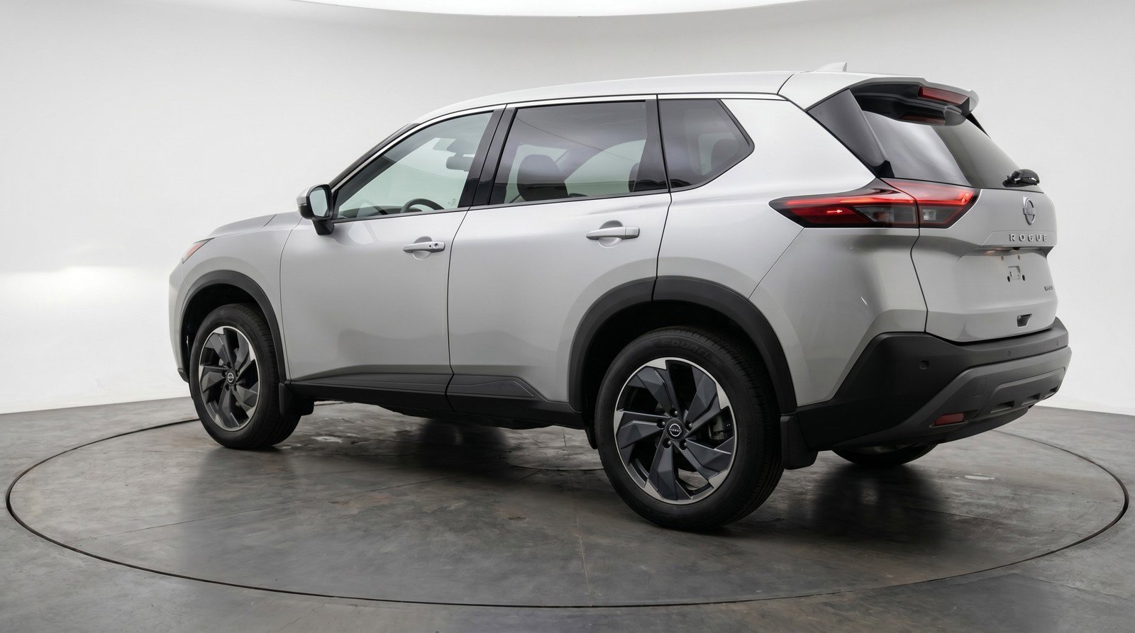 Used 2025 Nissan Rogue SV FWD image 6
