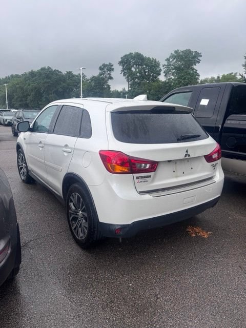Used 2017 Mitsubishi Outlander Sport SE FWD image 4