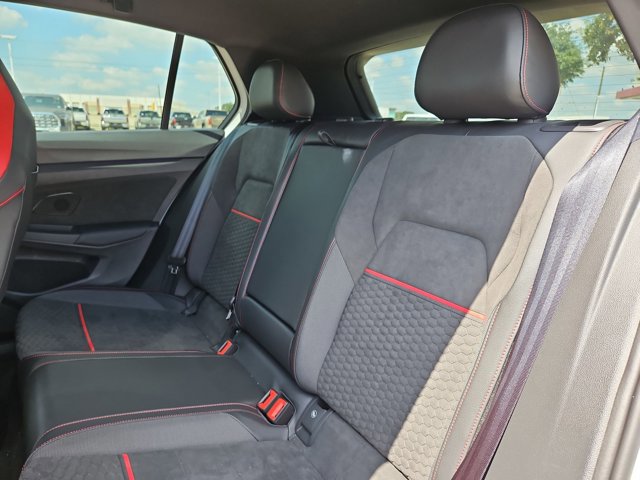 Used 2026 Volkswagen Golf SE FWD image 19