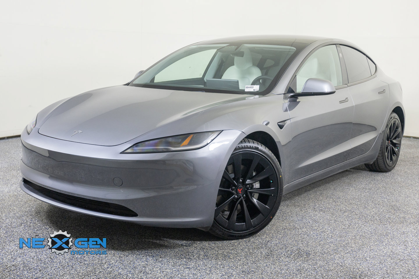 Used 2025 Tesla Model 3 Long Range AWD/4WD image 4