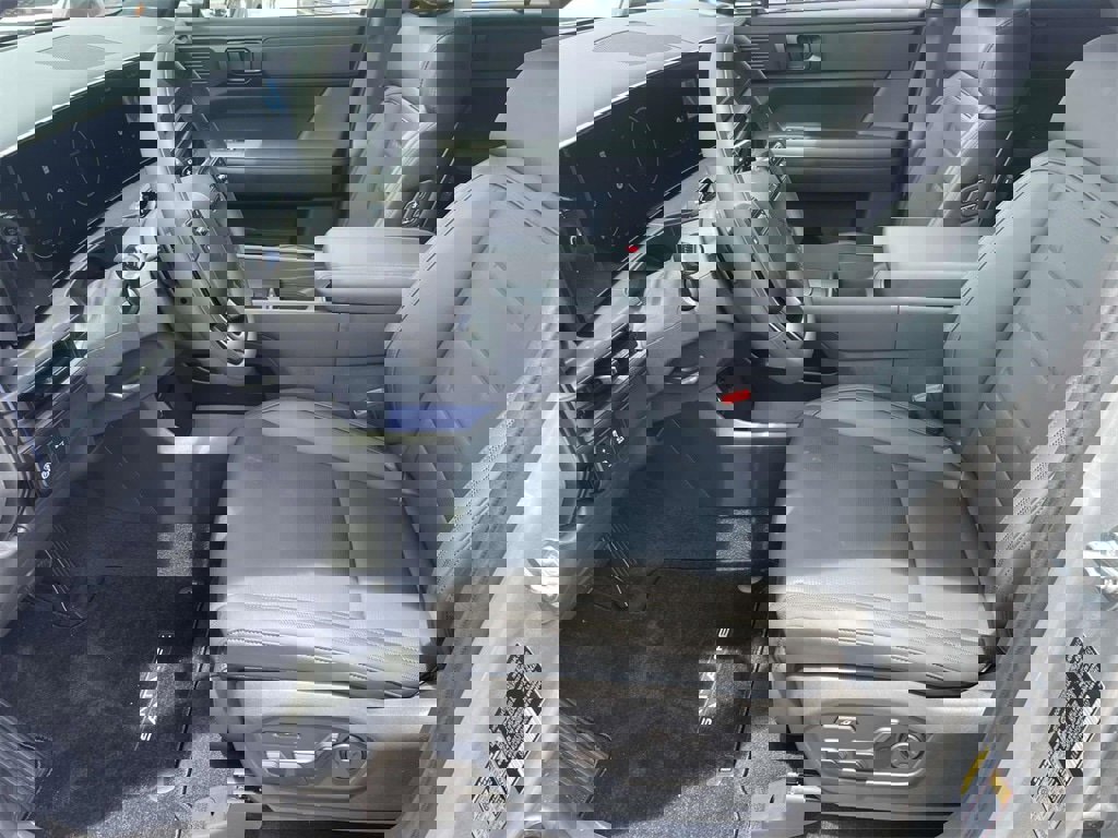 New 2025 Hyundai Santa Fe Calligraphy image 16