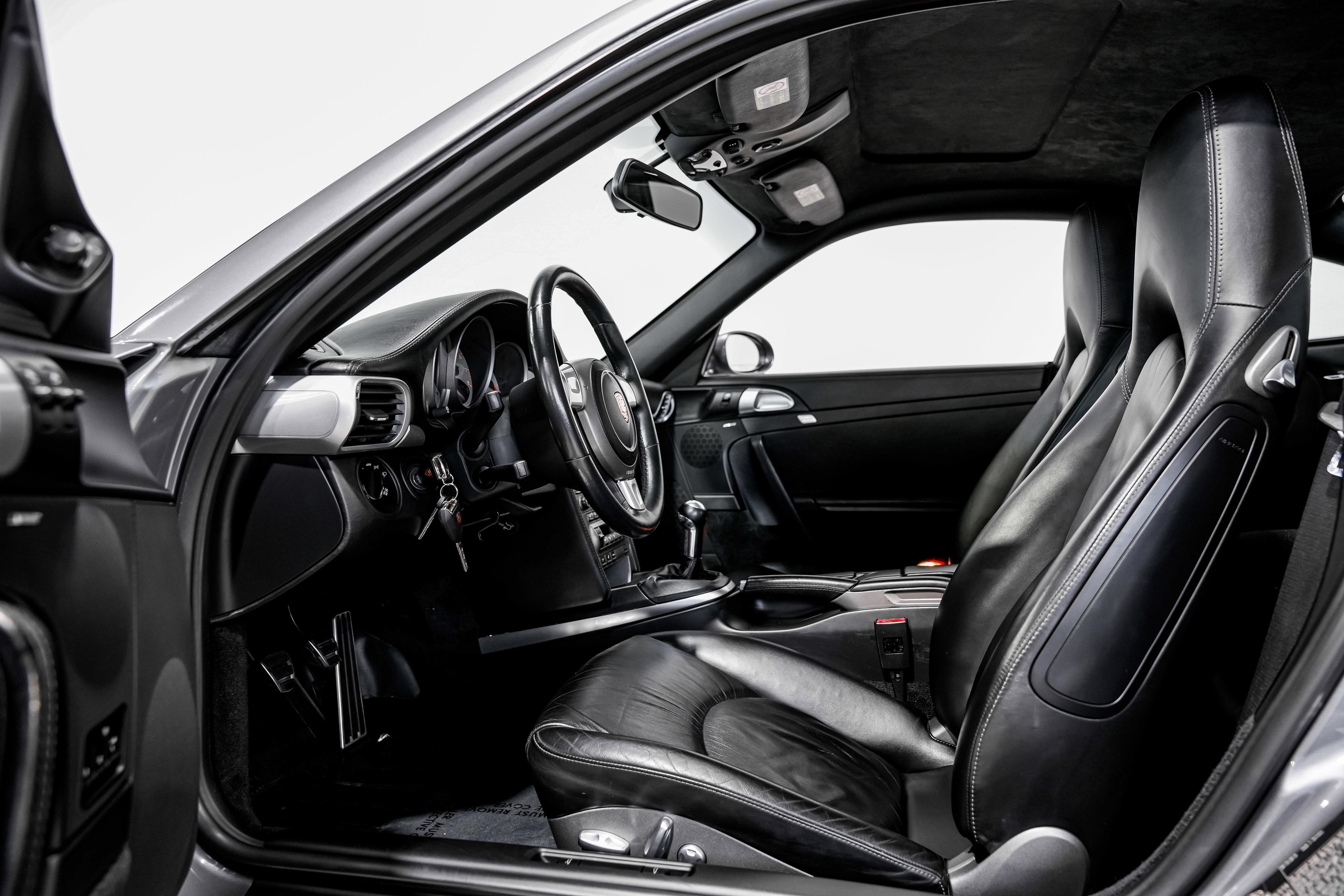 Used 2005 Porsche 911 Carrera S RWD image 18