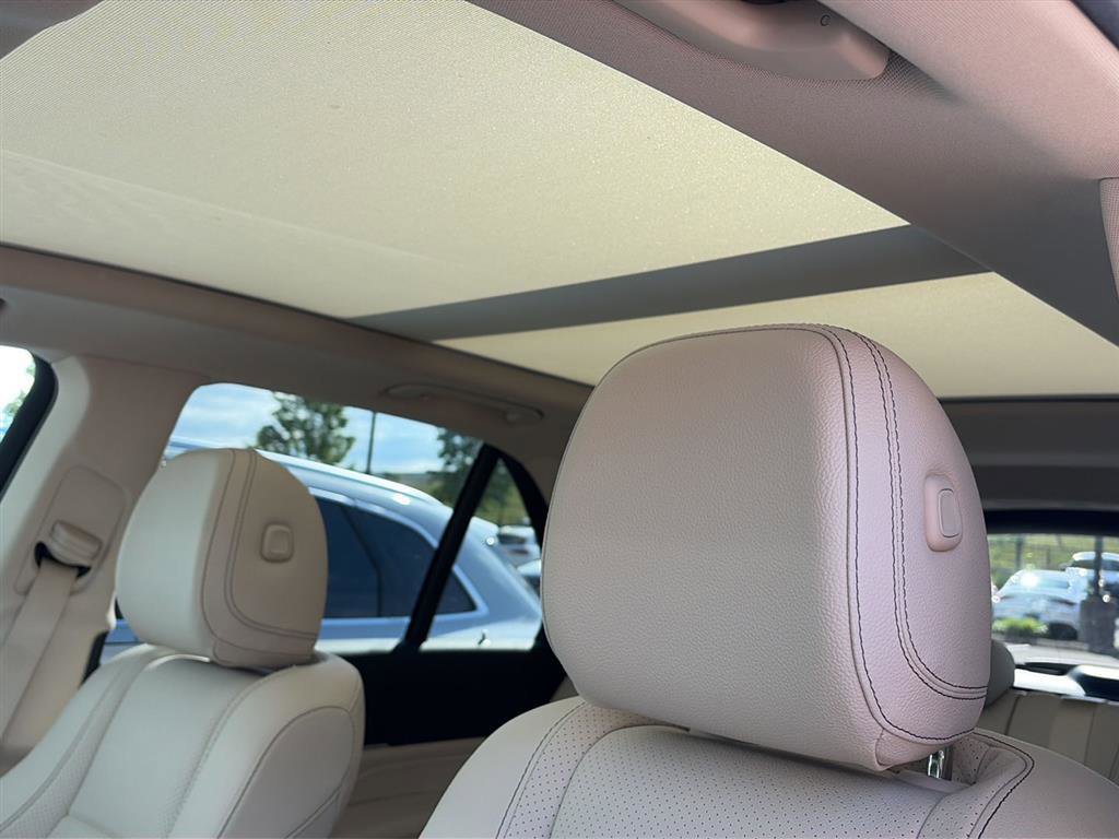 Certified 2021 Mercedes-Benz GLE 450 4MATIC image 9