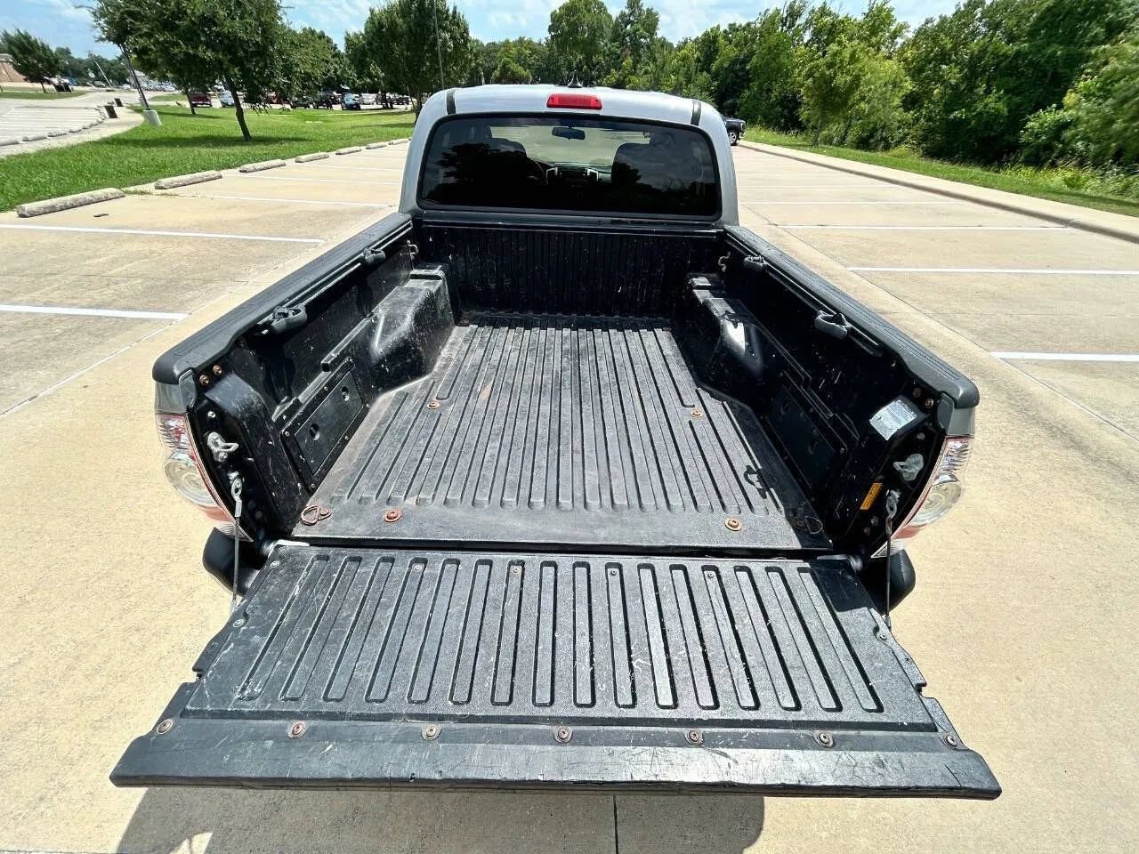 Used 2014 Toyota Tacoma PreRunner w/ SR5 Package RWD image 10