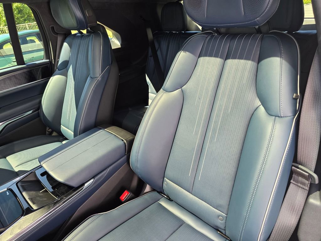 New 2025 Cadillac Escalade IQ Luxury 2 image 18