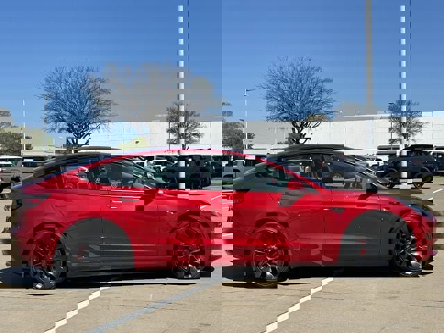 Used 2023 Tesla Model 3 Performance image 3