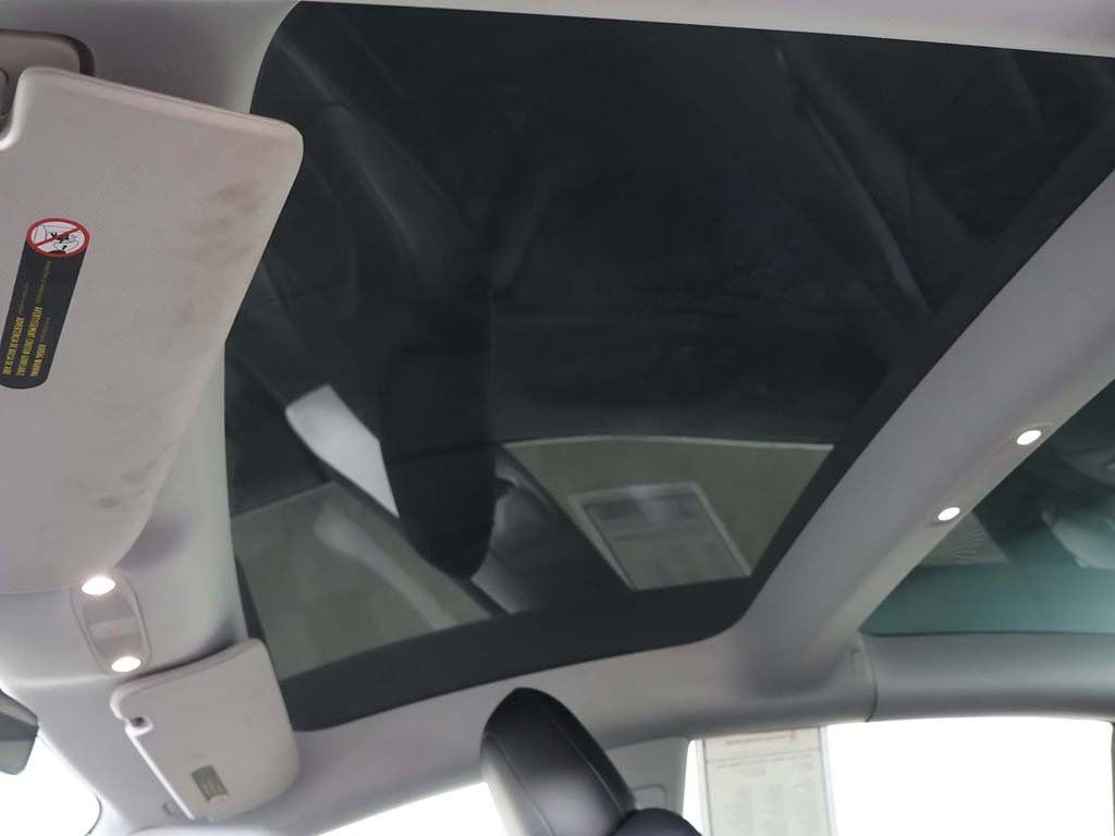 Used 2021 Tesla Model 3 Standard Range Plus image 21