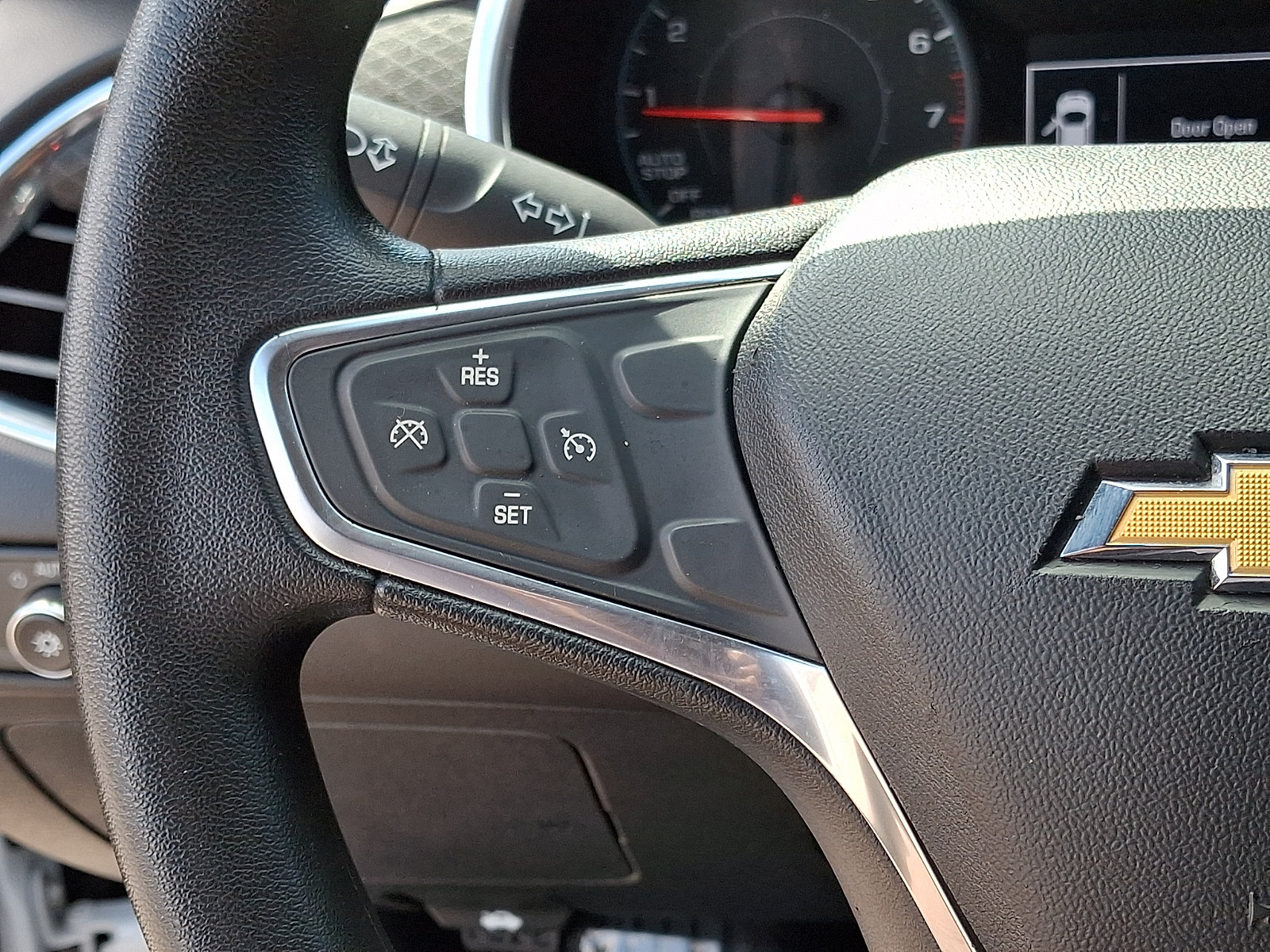 Used 2018 Chevrolet Malibu LT FWD image 21