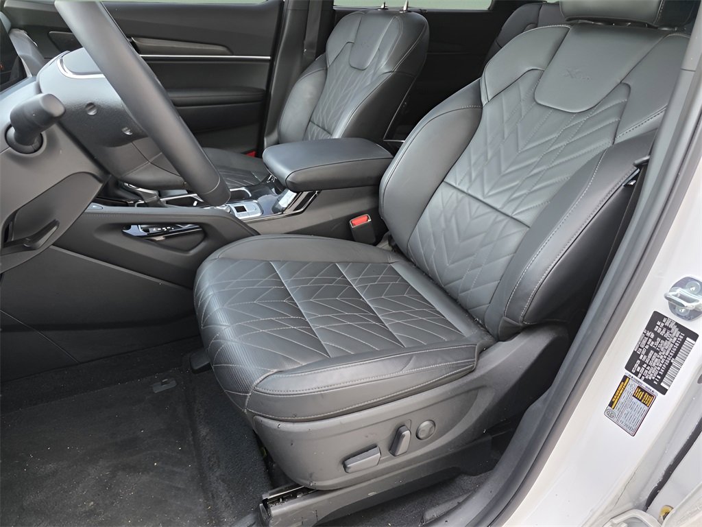 Used 2025 Kia Telluride AWD image 22