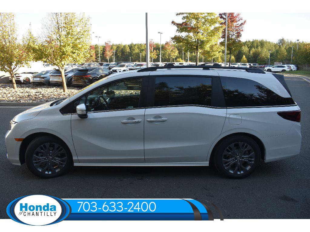 New 2026 Honda Odyssey Touring image 6