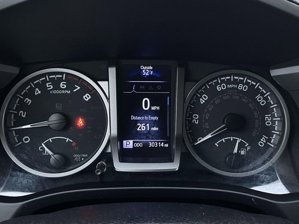 Used 2020 Toyota Tacoma SR5 image 15