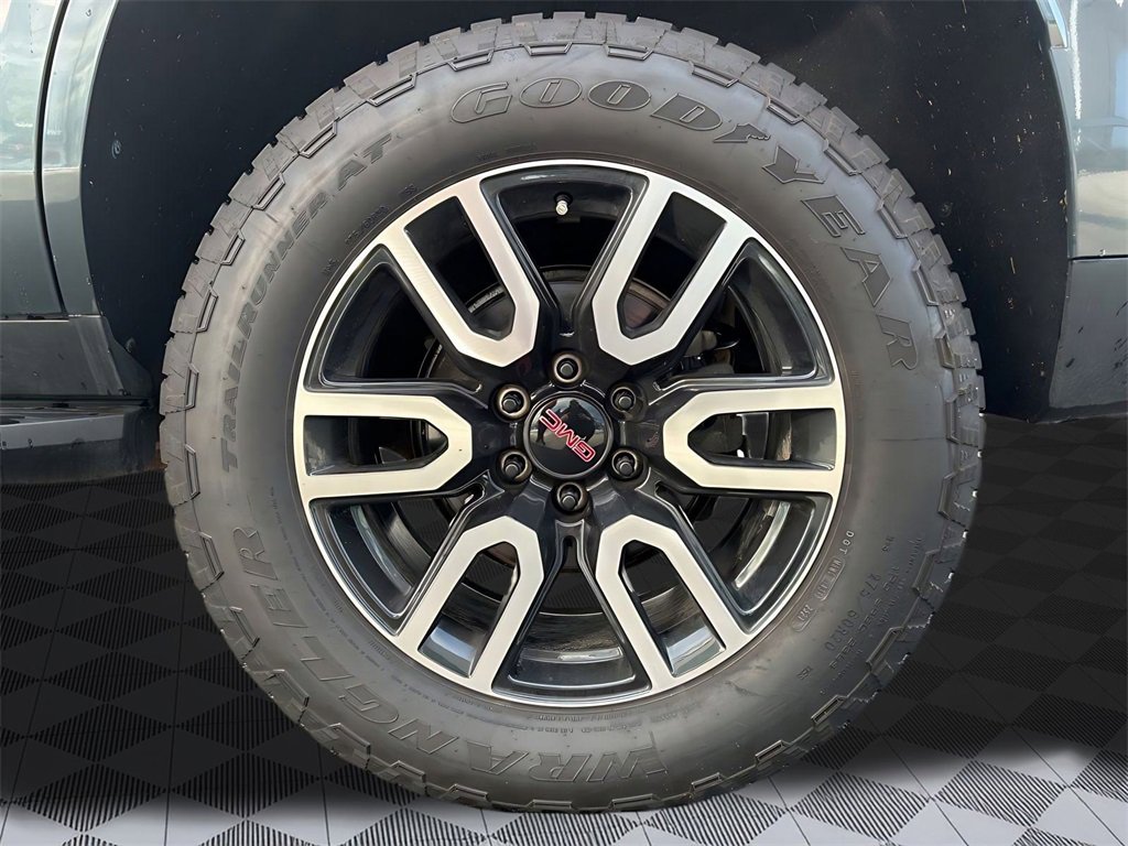Used 2021 GMC Yukon AT4 image 25