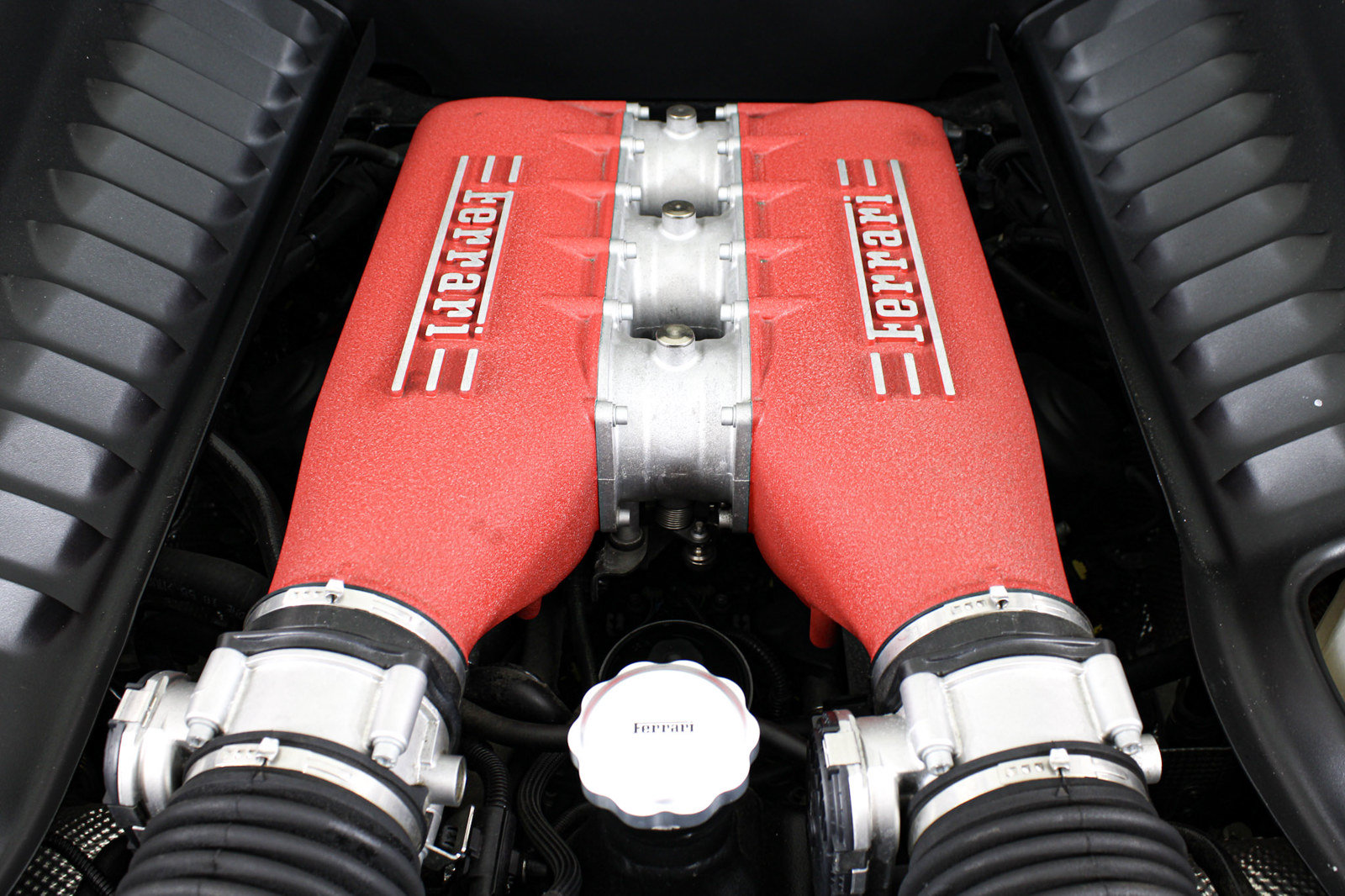 Certified 2015 Ferrari 458 Italia Coupe RWD image 42