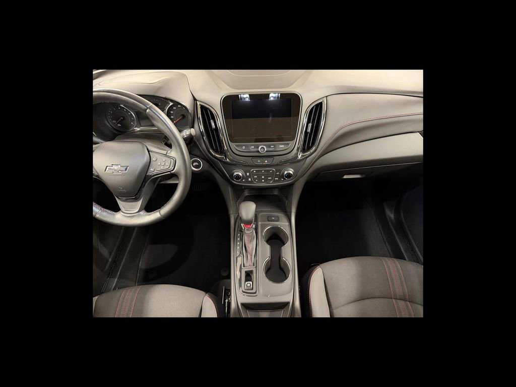 Used 2022 Chevrolet Equinox RS w/ Infotainment Package image 16