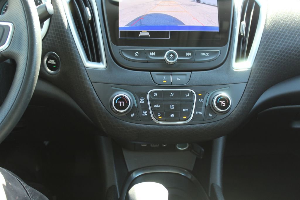 Used 2024 Chevrolet Equinox LT image 16