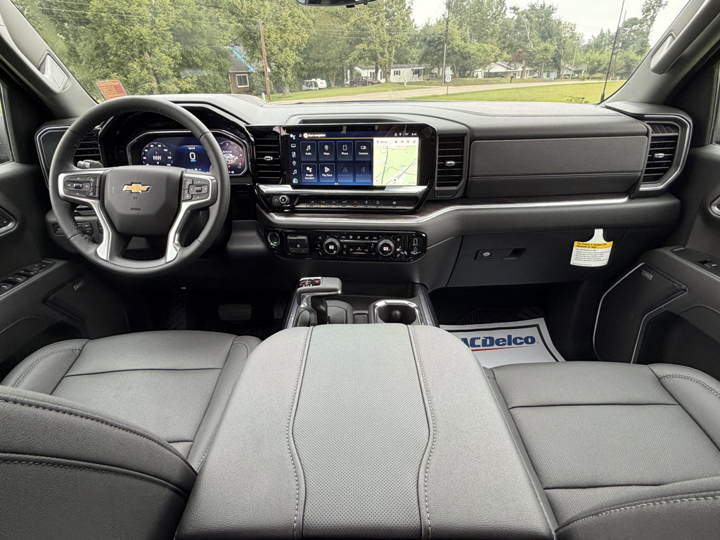 New 2026 Chevrolet Silverado 1500 LTZ w/ LTZ Premium Package AWD/4WD image 3
