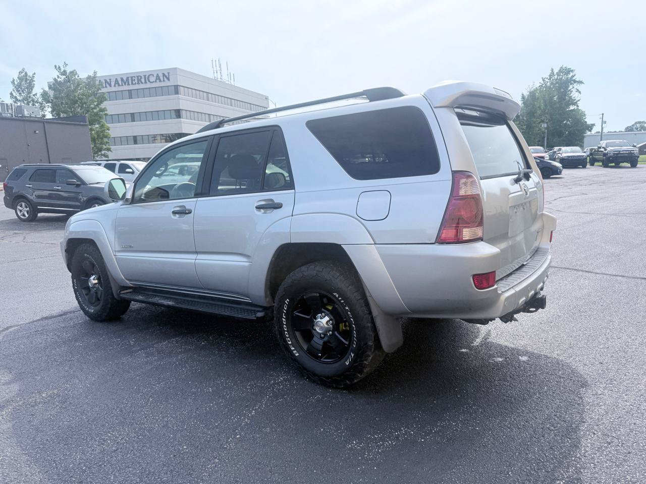 Used 2005 Toyota 4Runner Limited RWD image 3