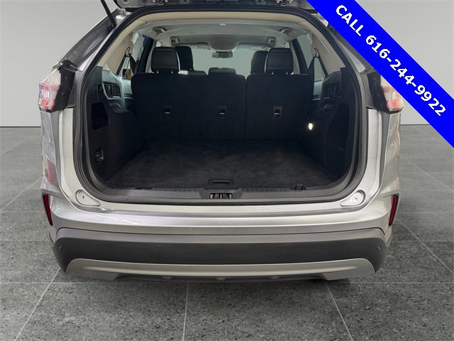 Used 2023 Ford Edge SEL image 13