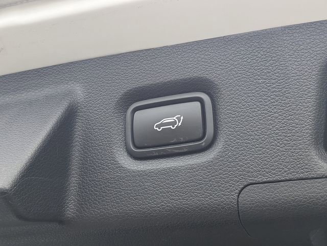 Used 2019 Hyundai Santa Fe FWD image 13