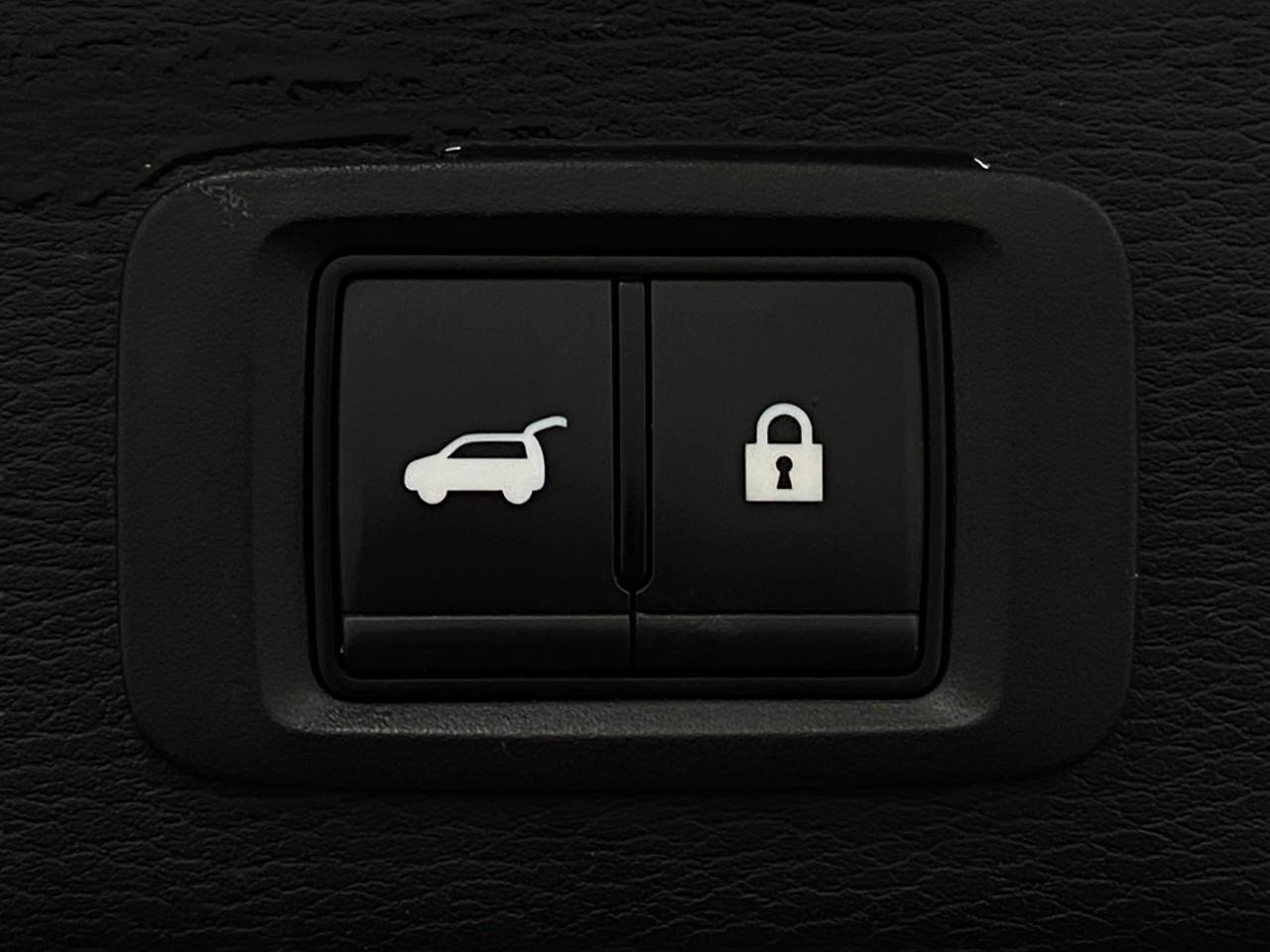Used 2024 Mitsubishi Outlander AWD image 7