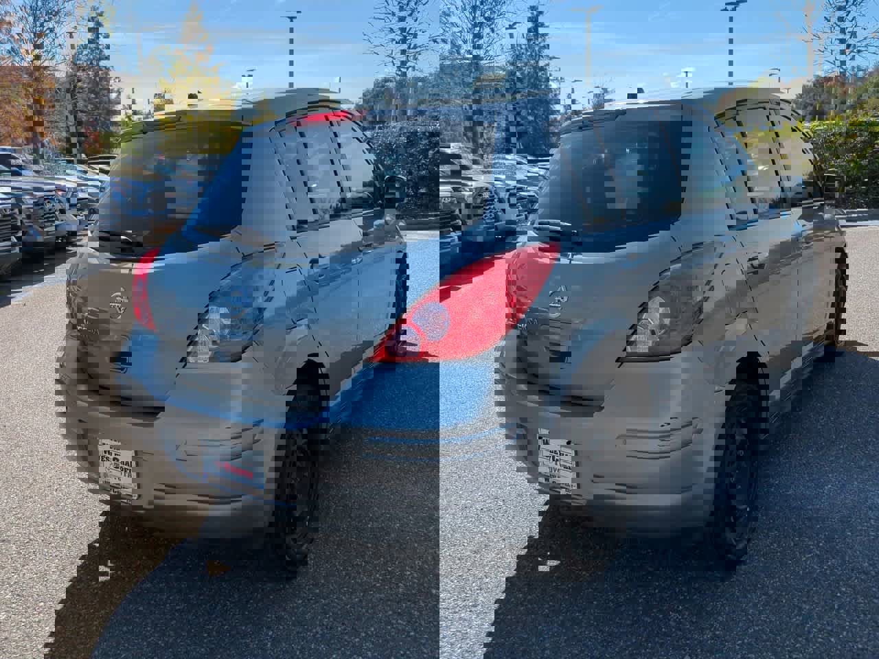 Used 2012 Nissan Versa 1.8 S image 6