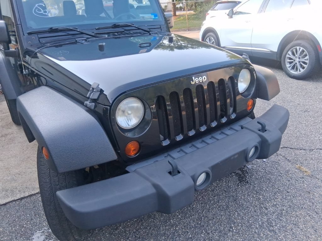 Used 2013 Jeep Wrangler Sport AWD/4WD image 18