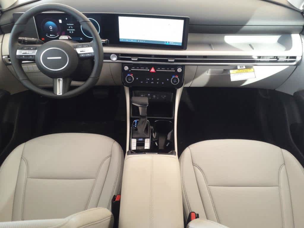 Certified 2025 Hyundai Tucson SEL FWD image 9