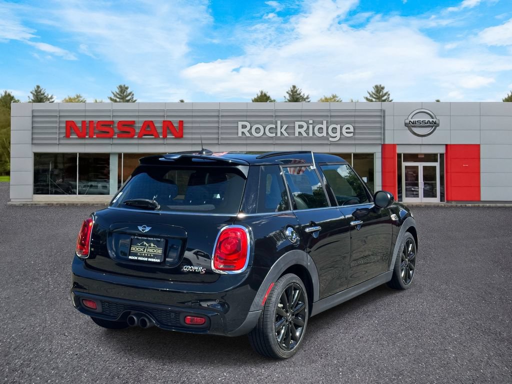 Used 2018 MINI Cooper S FWD image 5