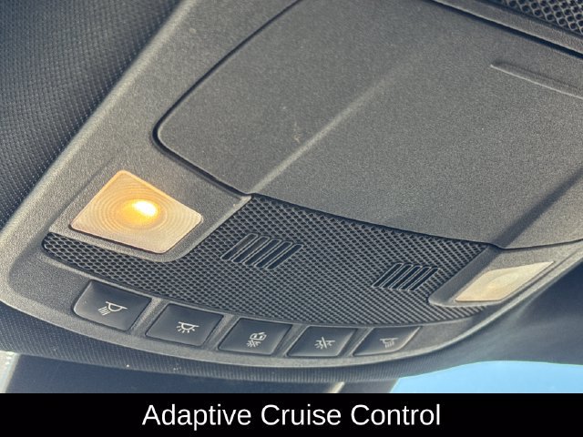 Used 2021 Ford Expedition XLT w/ Equipment Group 202A AWD/4WD image 34